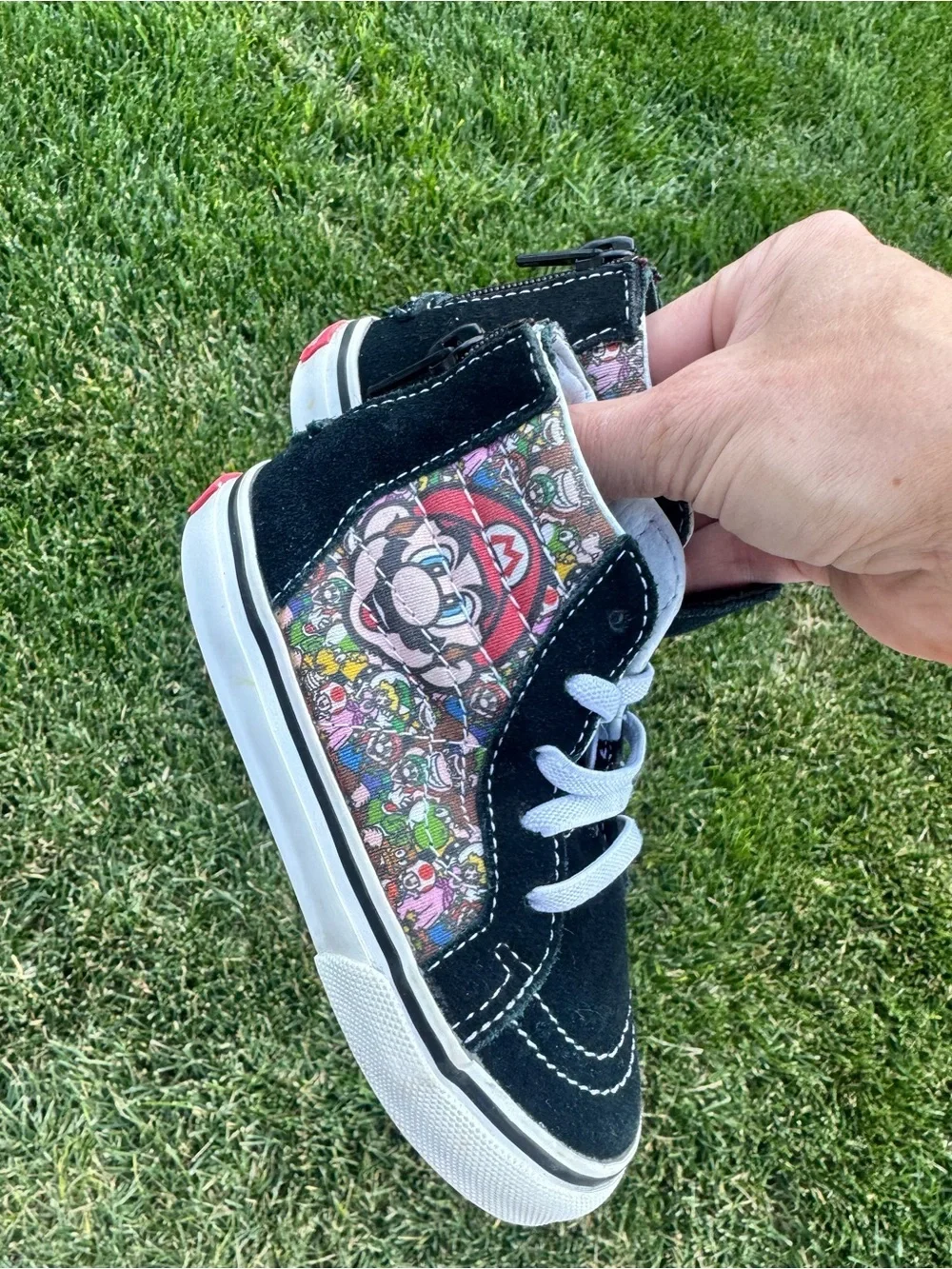 Vans x Nintendo Super Mario Sk8-Hi Zip Toddler Size 8
